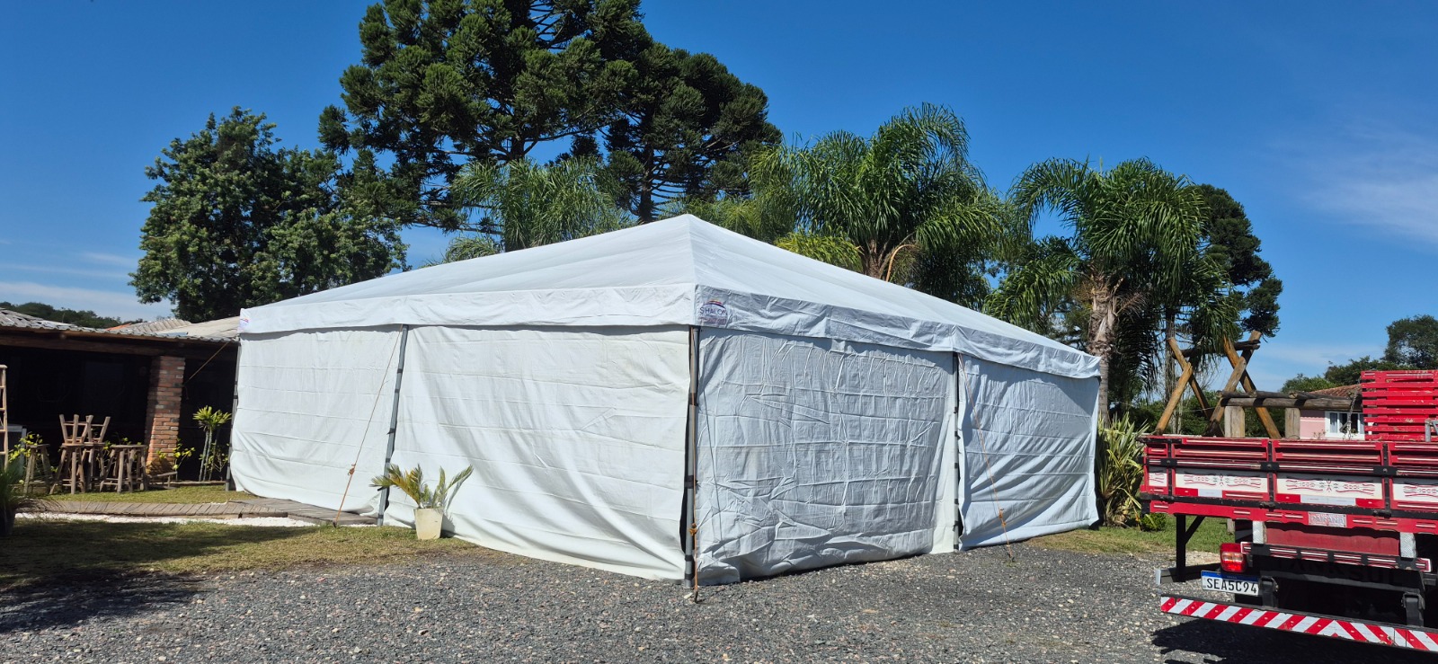 Tenda Piramidal - Detalhe da Cobertura